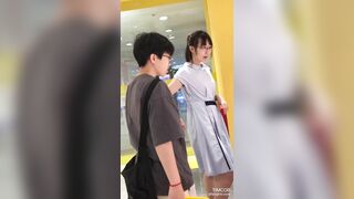 跟随偷窥跟闺蜜逛街的眼镜黑丝美眉 两人一起抄了 妹子貌似无内黑丝 太闷骚了