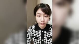 2022.1.18，【吴梦梦】，三个专业摄影师，还有一个女的，新到的极品女神，这是在拍偷情大戏，当着老公面啪啪